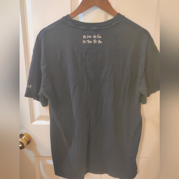 Disney x American Eagle Mickey Mouse Shirt - Size L - Picture 6 of 6